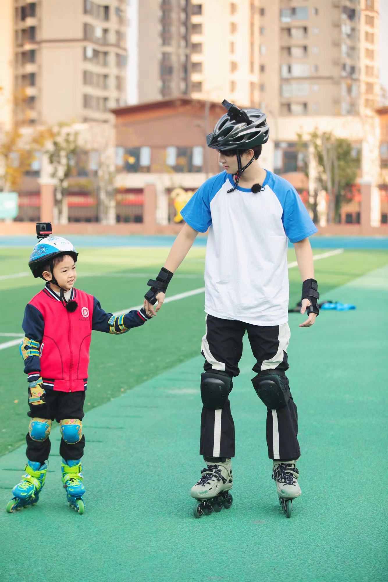 弘扬体育精神助力体育强国,传播正能量全民健身运动增强体质