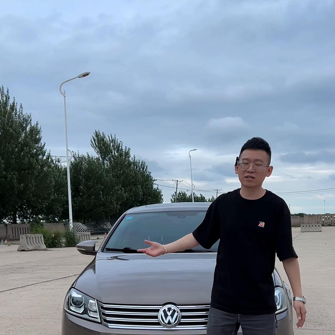 15款14年迈腾1.8t尊贵型,14年大众迈腾1.8t豪华型