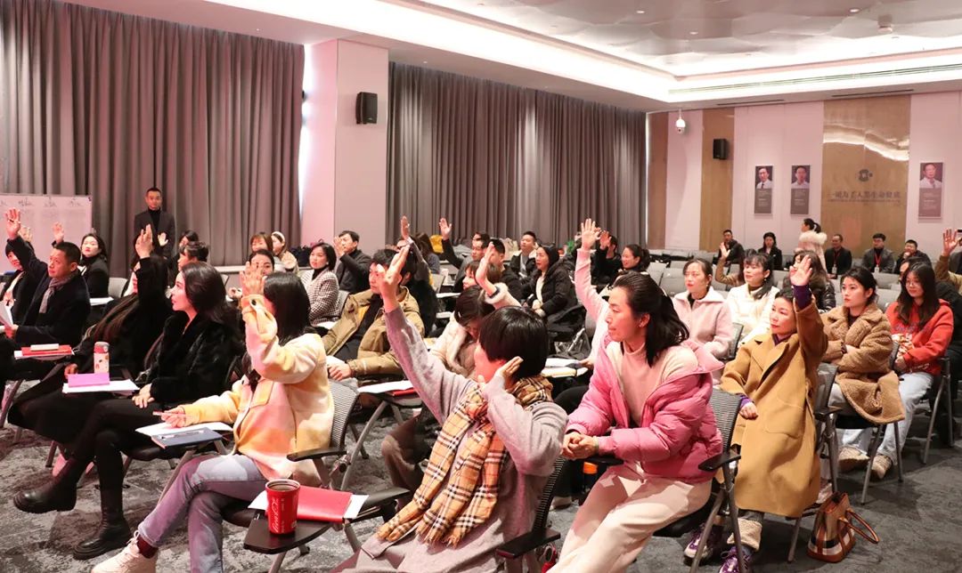 厉兵秣马全力冲刺,厉兵秣马备考砥砺奋进追梦