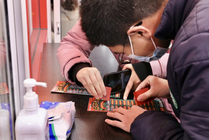 烟火盛，人气旺，上海福彩旗舰店掀热潮