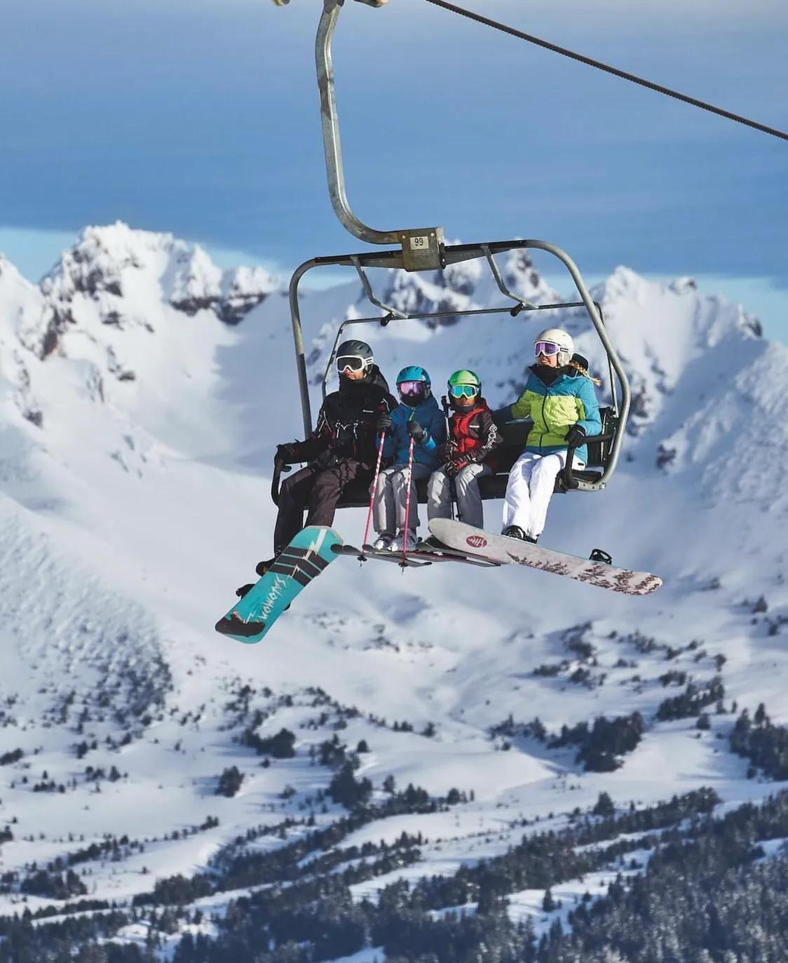 全球运动品牌排行榜前十名,运动潮流服装推荐