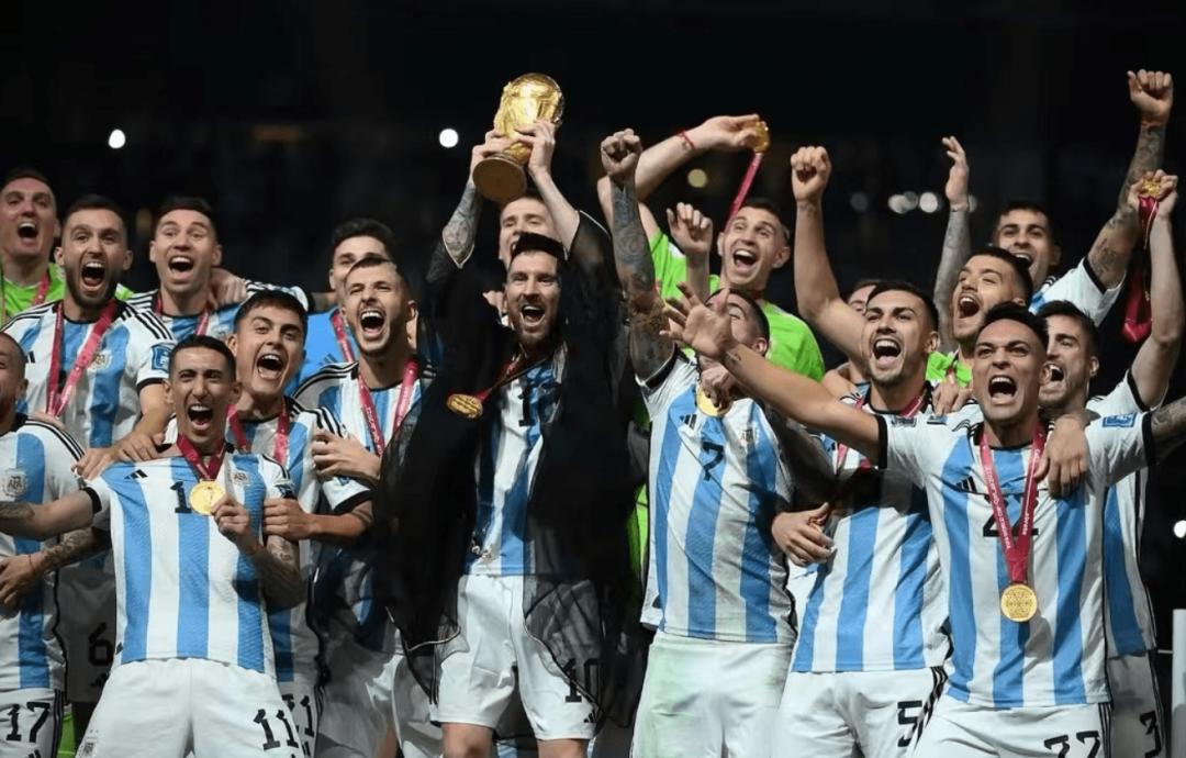 狂揽300亿！老男人梅西，为何能让中国男人集体失眠？