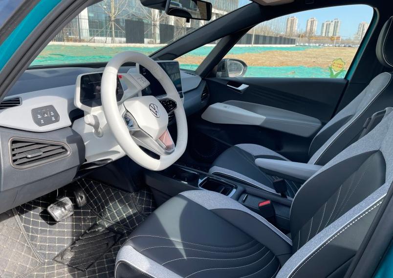 id3越级表现,15万预算买什么车id3