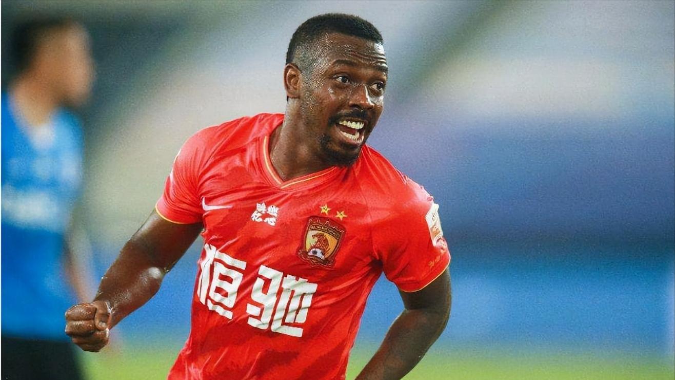 亚洲杯国足有几个归化球员了,国足六名归化球员简介