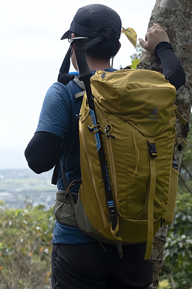 一日行程背包,deuter多特30l轻便型登山背包