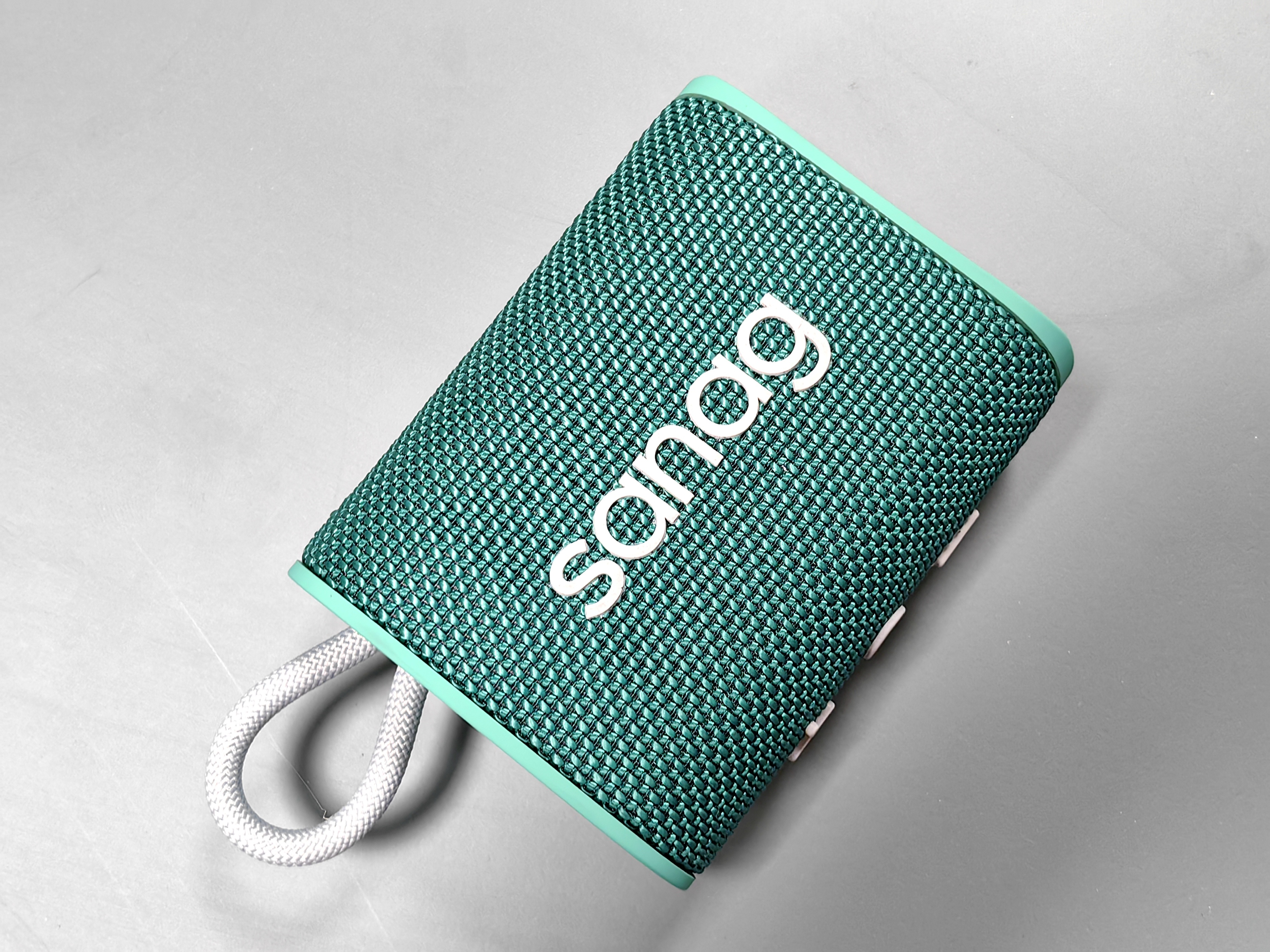 sanag塞那m13spro蓝牙音箱拆解,sanag蓝牙音箱m13spromax