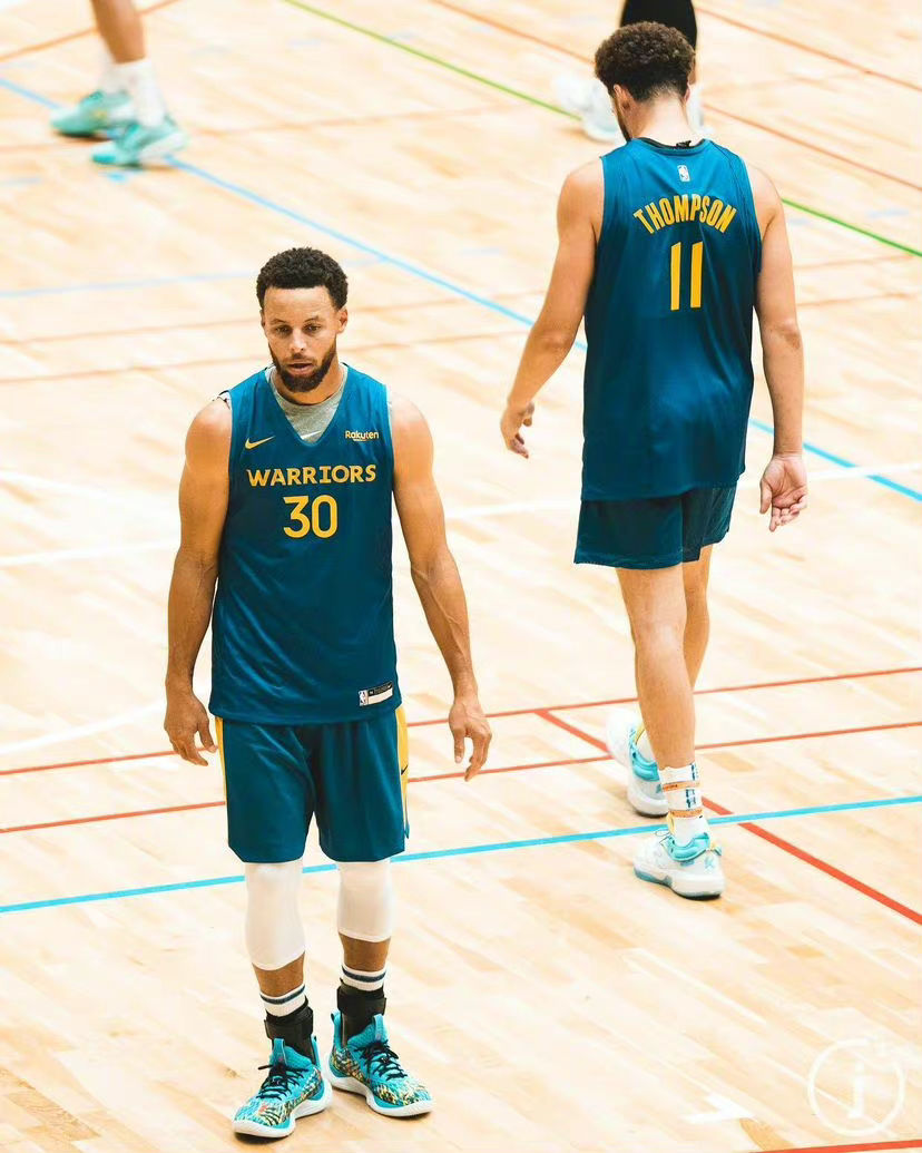 nba威金斯比赛,威金斯比赛穿的什么鞋