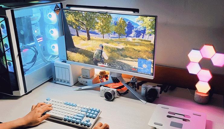 疫情期间居家找事做,耗资2W+打造纯白系居家办公桌面