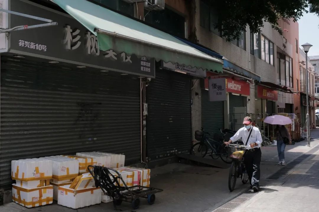 优之良品、许留山、UA…封关两年多，香港多少熟悉的店消失了？