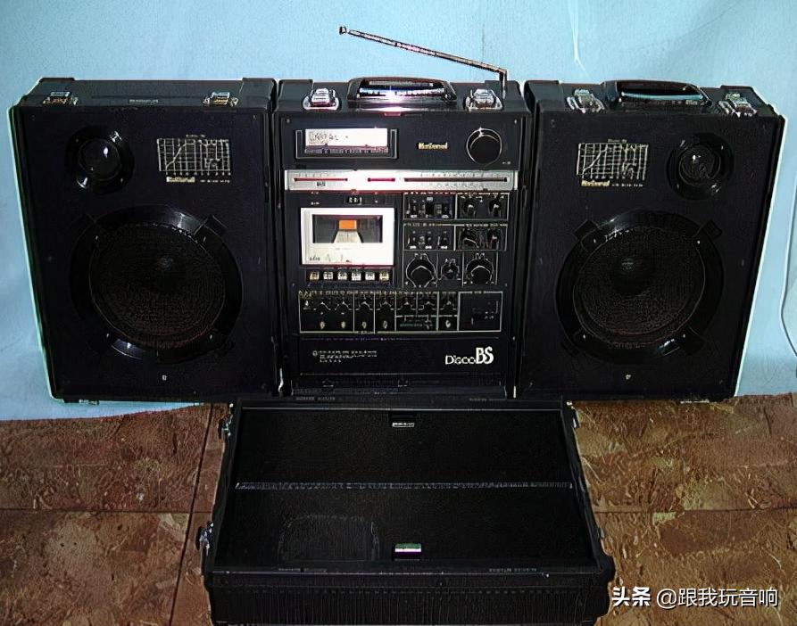 松下RX-6400也称为RX-A2可能是80年代以来最响亮的便携式音响