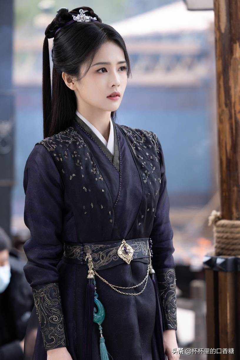 白鹿赵丽颖谁最受欢迎,被黑最惨的十个明星