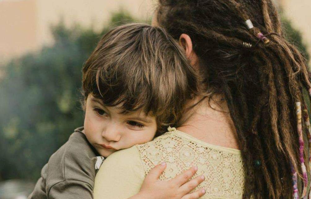 怎么教孩子学会面对挫折,孩子成长中遇到挫折怎么鼓励