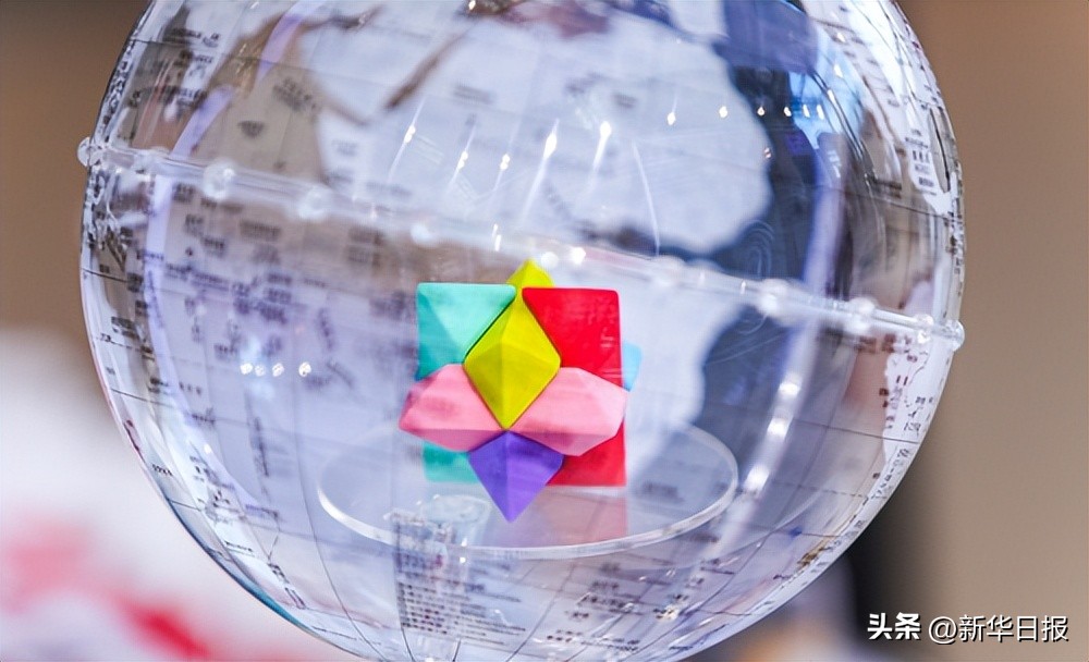 文具控被疯狂种草！齐心文创的“鲁班锁”橡皮来了