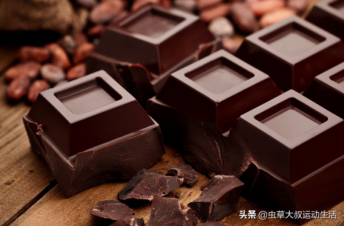 健身吃黑巧克力的好处,吃黑巧克力的好处坏处