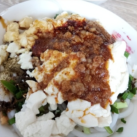 昆明美食推荐南屏街米线,云南米线美食攻略