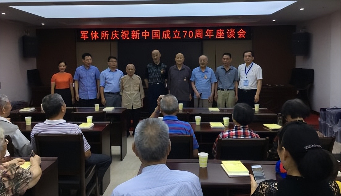 铁 路 情 缘 作者：铁二代 卢州