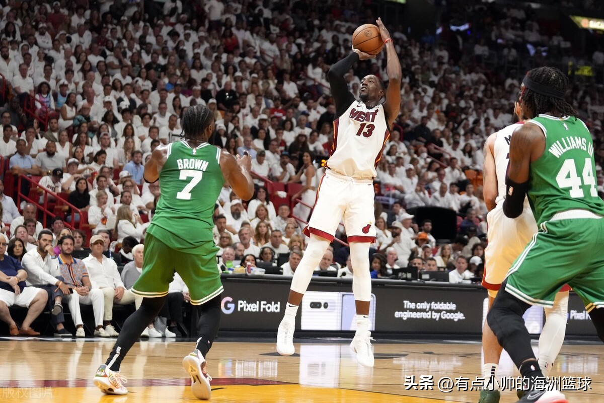 阿德巴约热火攻防一体,阿德巴约中锋现状