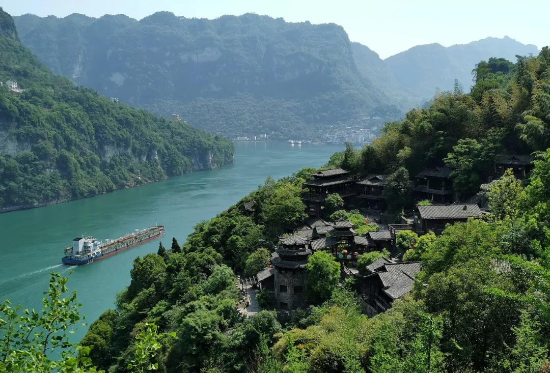 只知道武汉？这才是湖北最安逸的小城，景美物价低，太适合养老了