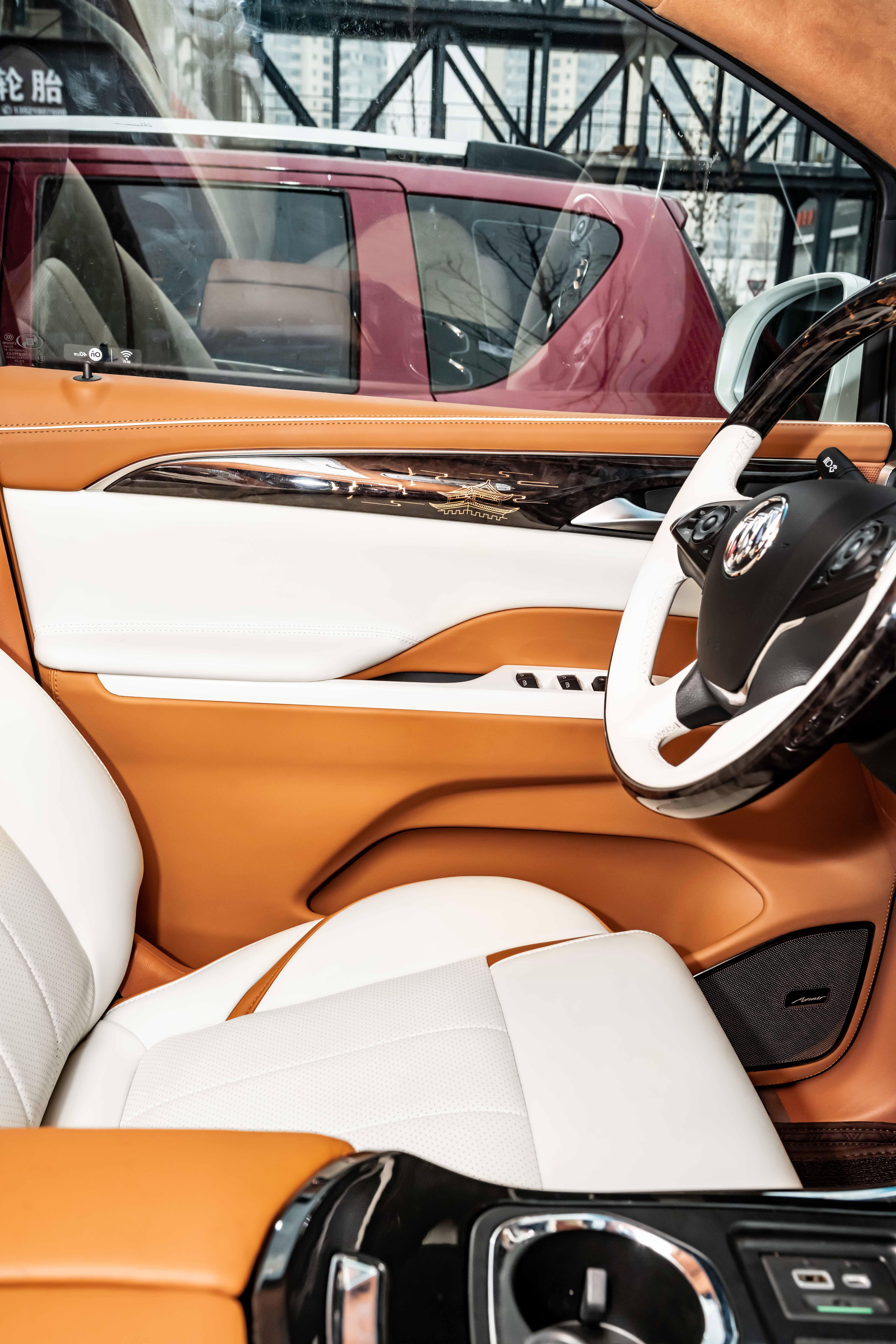 别克gl8改装大唐盛世,别克gl8大唐盛世帝王蓝