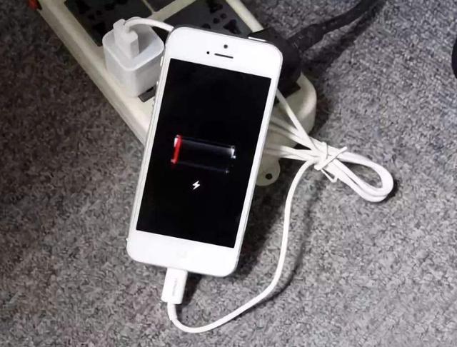 给手机充电电量越充越少该怎么办,手机充电很慢甚至越充越少怎么办