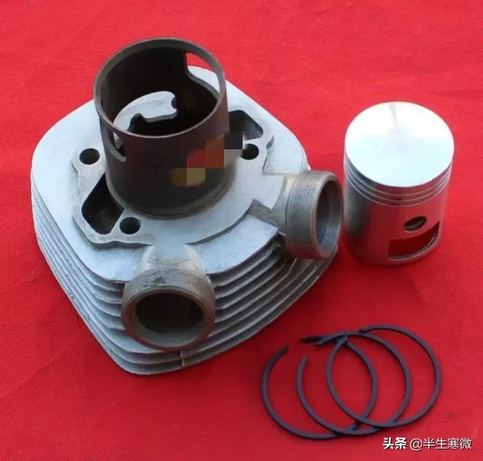 女骑军绿色幸福250摩托车,最早的幸福250摩托车