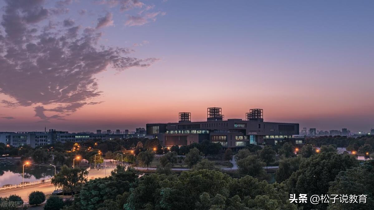 五所二本“小清华”,四五百分就能被录取,真的吗?老师告诉你