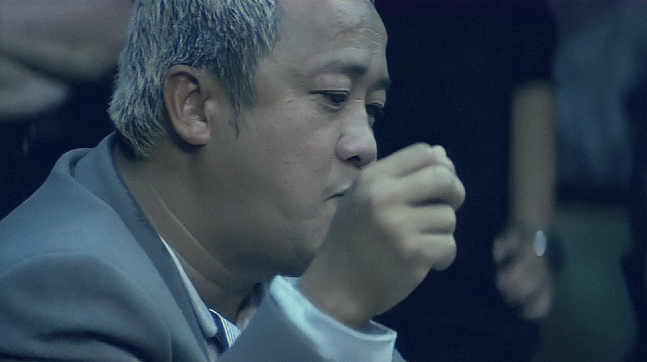 “三姓家奴”马德，曾让向华胜脸面挂不住，为*债追**肢解同门大佬