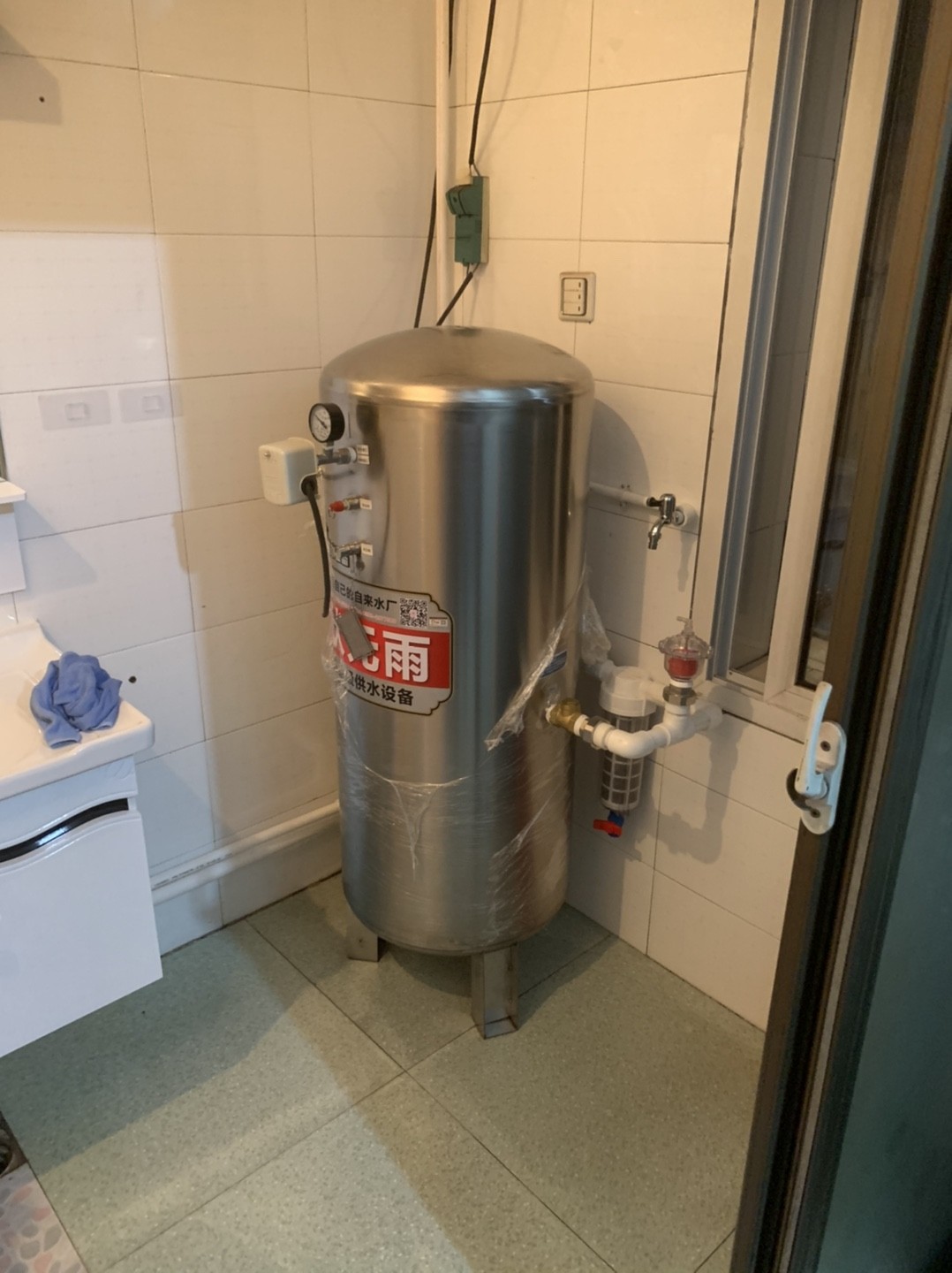 农村自建房压力罐水循环,自建房楼顶水箱增压泵选多大