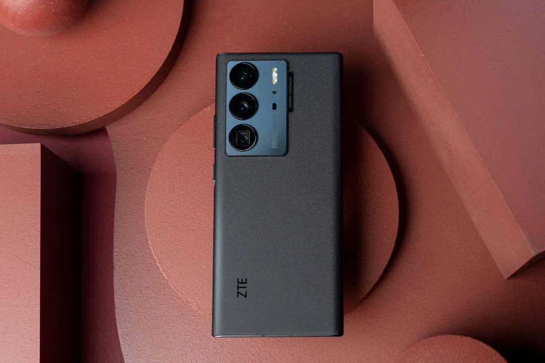 国产1024g内存手机,国产新机8000