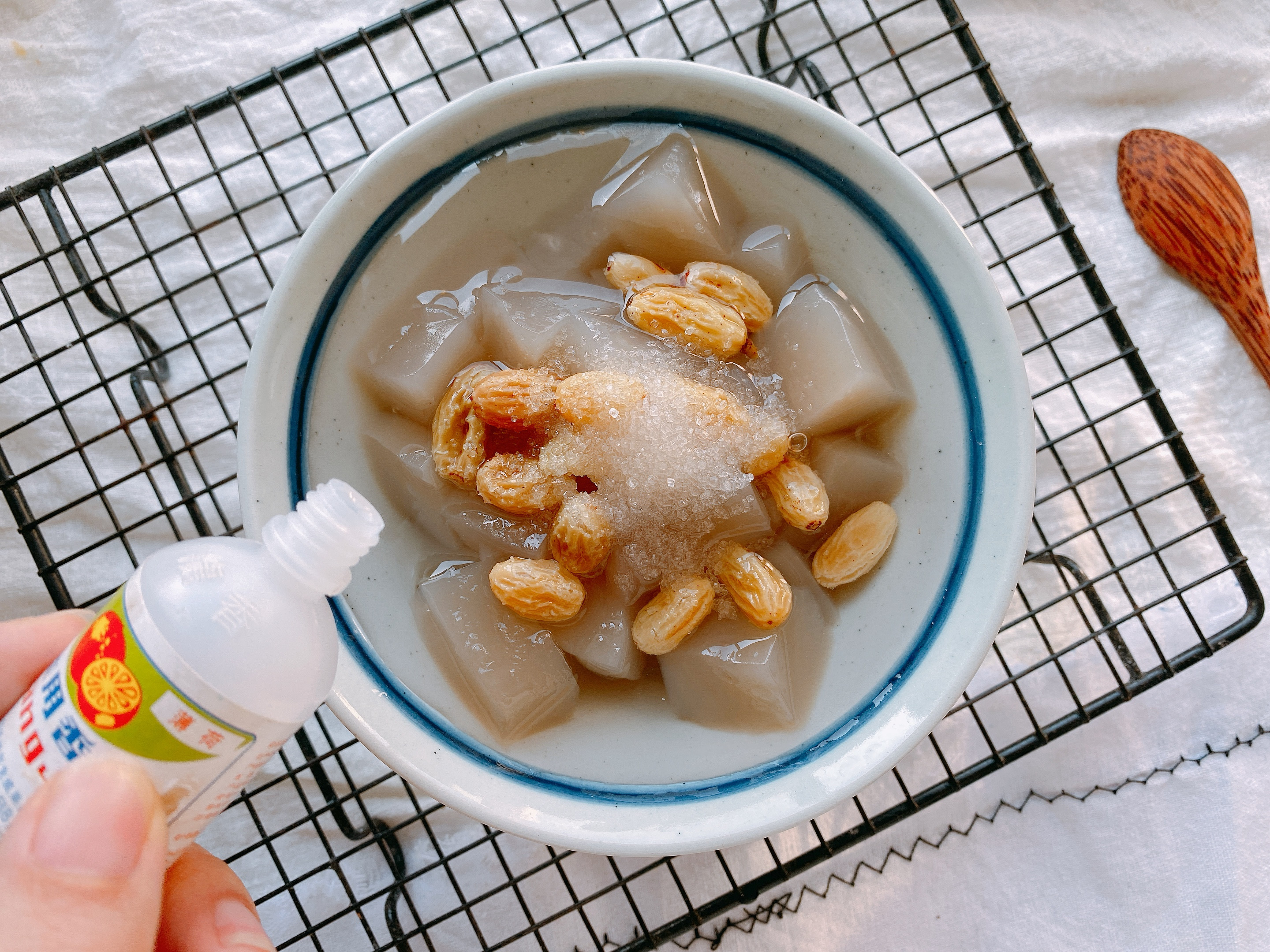 大暑天气热这菜解暑又开胃,小暑至盛夏始消暑饮品喝起来