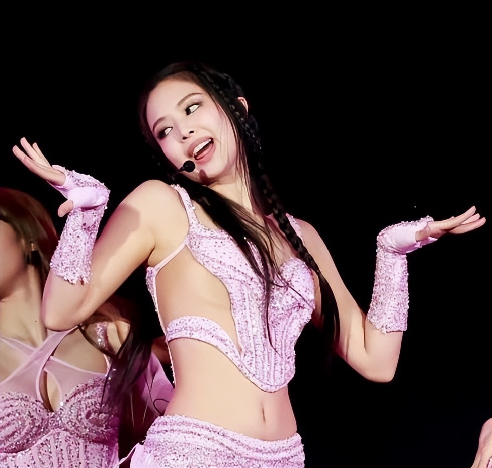 韩国女星穿衣风格大变,韩国女星穿搭服装