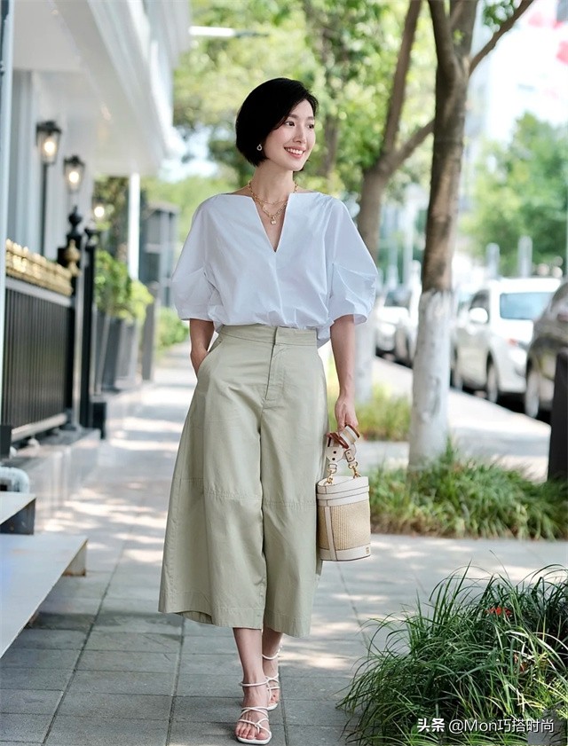 夏天白色衣服配什么文胸,不同上衣不同文胸怎么搭配