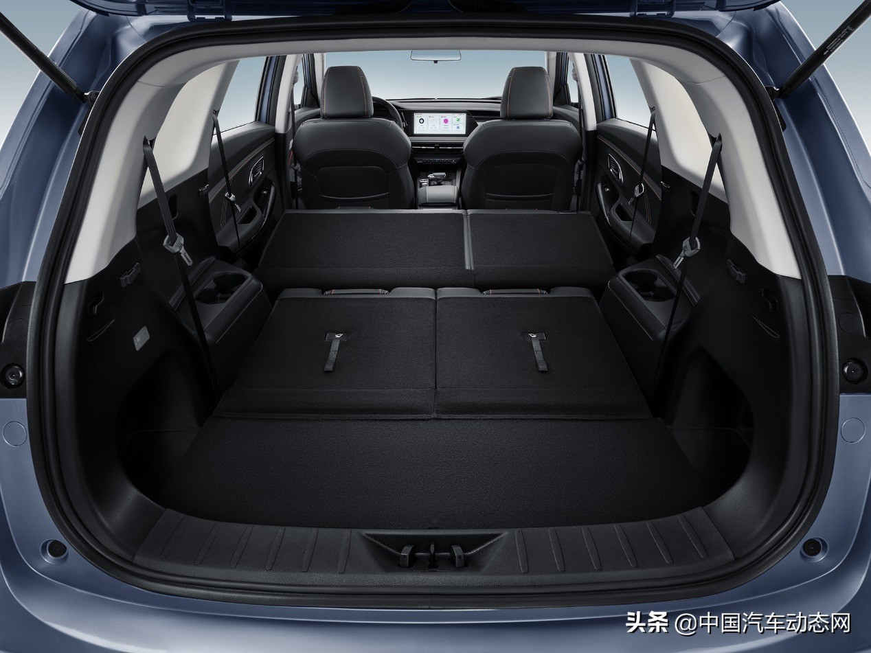 欧尚x7plus新增7座布局,欧尚x7plus七座顶配版值得购买吗