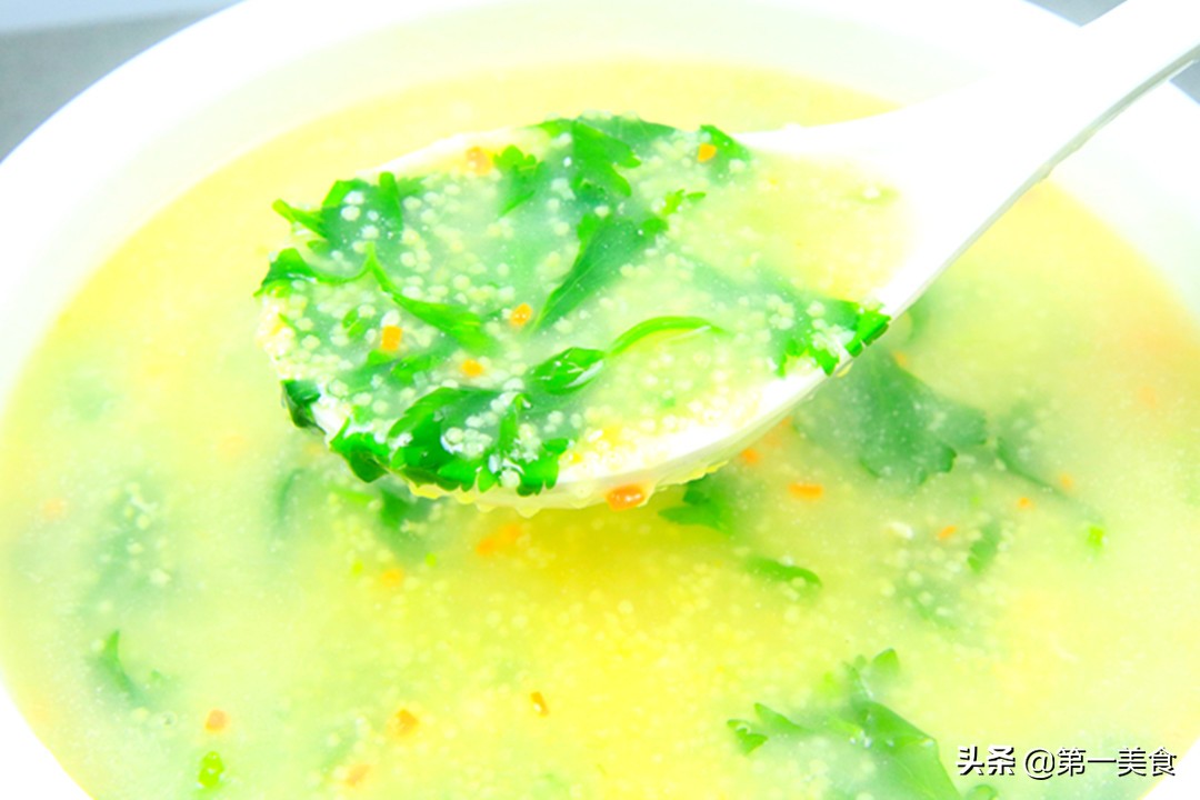 中国航天员的饮食vs外国人伙食,航天员的一日三餐是怎么安排的