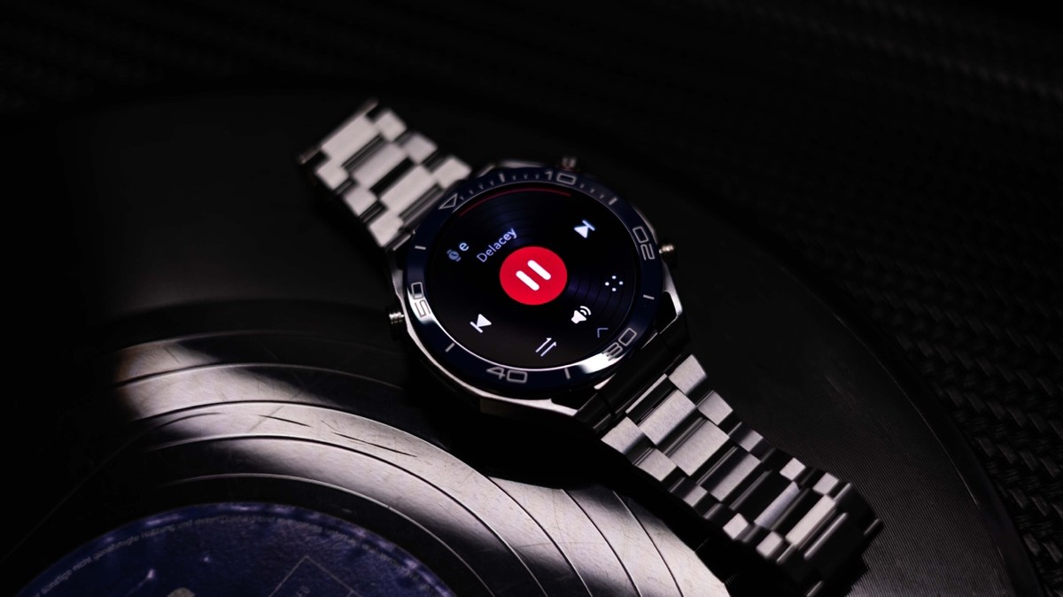 华为智能手表watch4pro和非凡大师,华为智能手表新款watch3