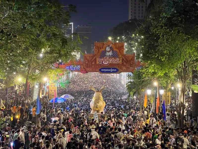 台媒评论五一大陆旅游火爆,台媒评台湾五一节旅游业