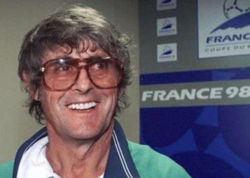 足球神童视频,周了了足球神童视频直播