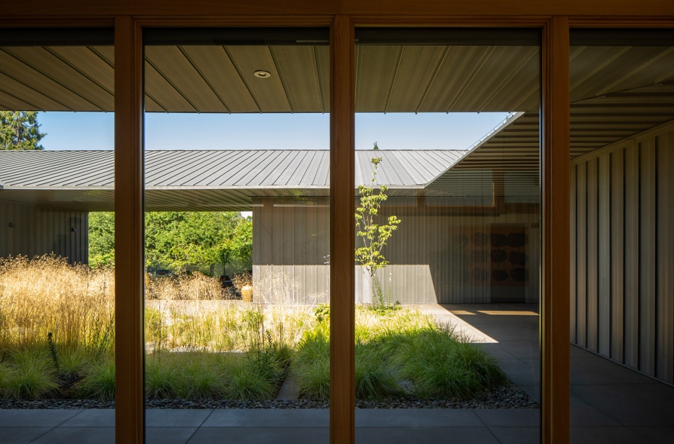 美国平房住宅,草地房屋建筑设计