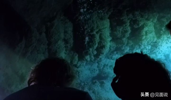 蓝洞潜水全过程,潜水员第一视角海底宝藏