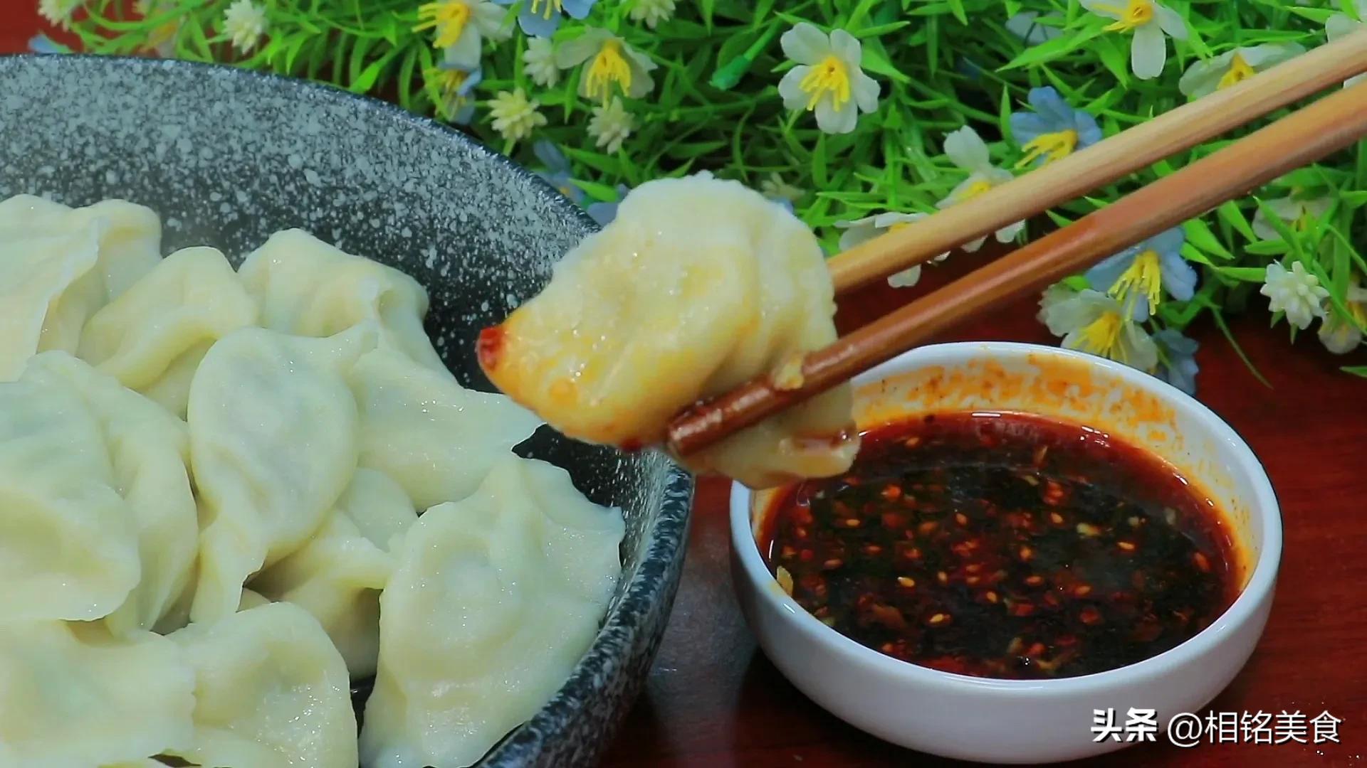 羊肉馅饺子怎么调馅不腥不膻,羊肉饺子馅咋调味不散