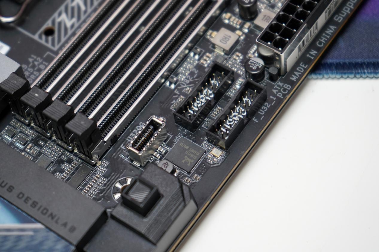 z790技嘉小雕和超耐久主板区别,技嘉超级雕主板z790搭配什么显卡