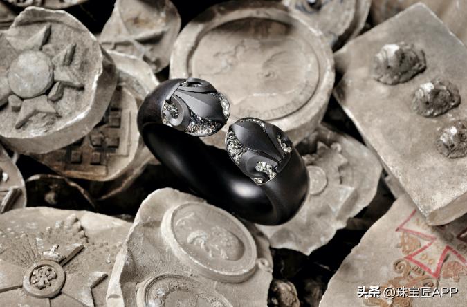 化朽木为神奇？比彩宝还高级？6大品牌25款木质珠宝，惊艳全场