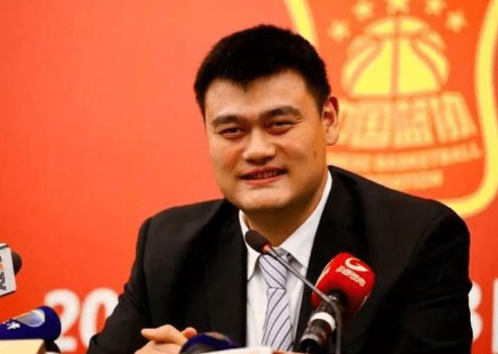 勿黑！卸任、不再兼职，专业大姚“泥泞”中前行助中国篮球腾飞！