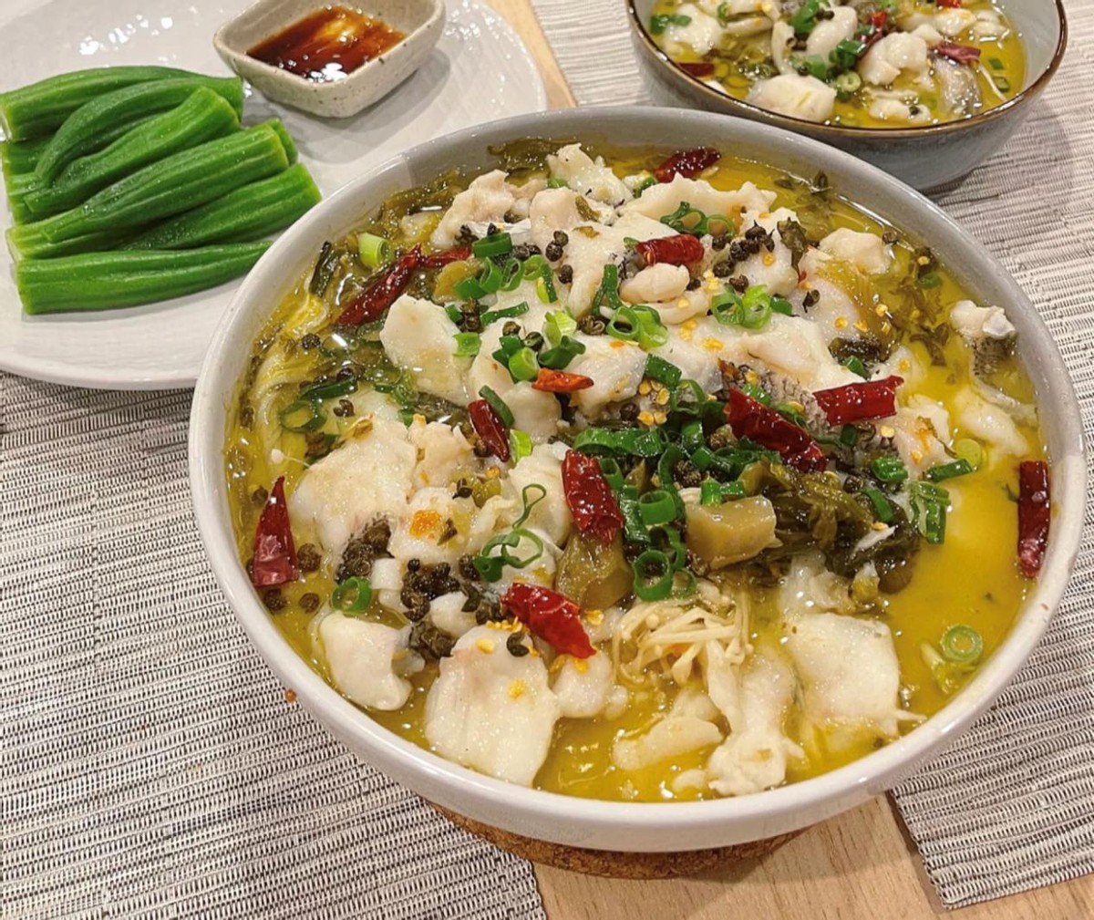 山东一老人办寿宴,山东一大爷吃酒席