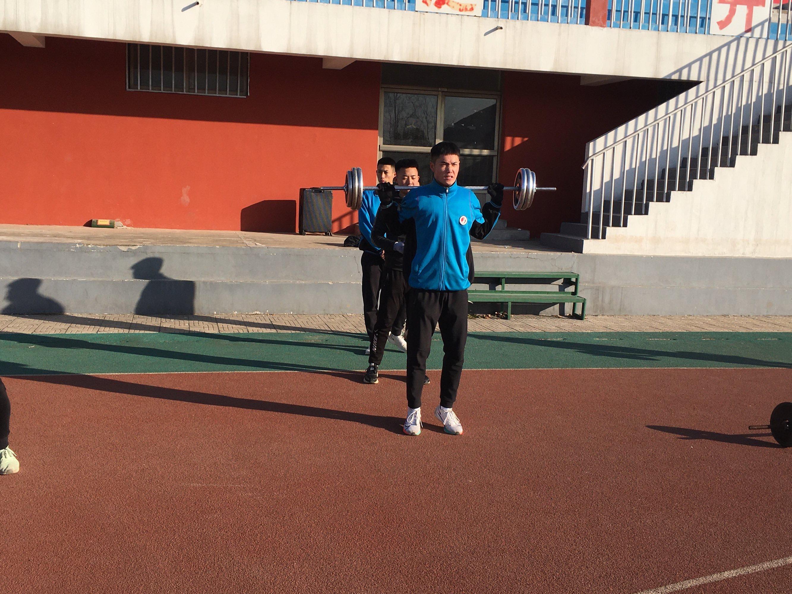 初三成绩不好该考高中怎么办,初中怎样走体育特长生途径