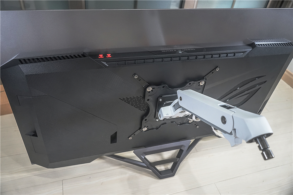 48英寸巨屏OLED电脑显示器——华硕巨擎48OLED入手4个月体验