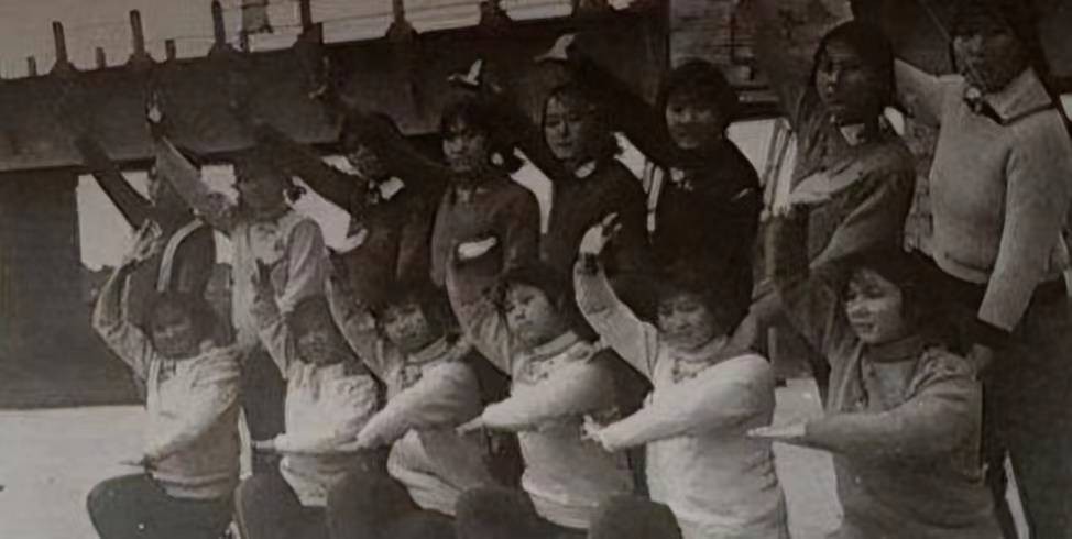 山城剿匪记刘三姐被枪决,刘三姐1980