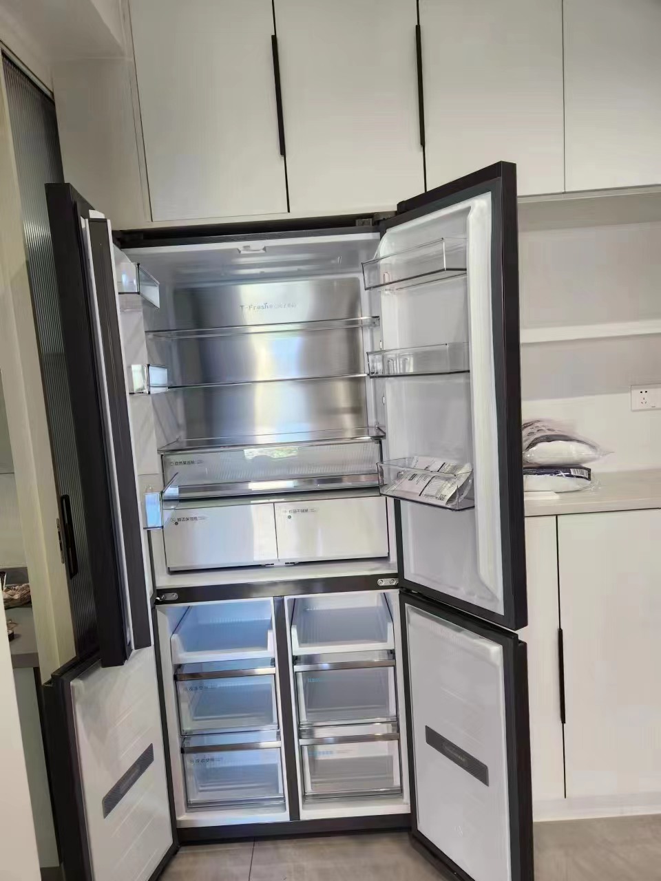 什么样的厨房适合做嵌入式冰箱,厨房嵌入式冰箱橱柜一体