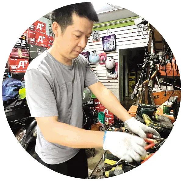 桂林老师傅,桂林老汽修学徒