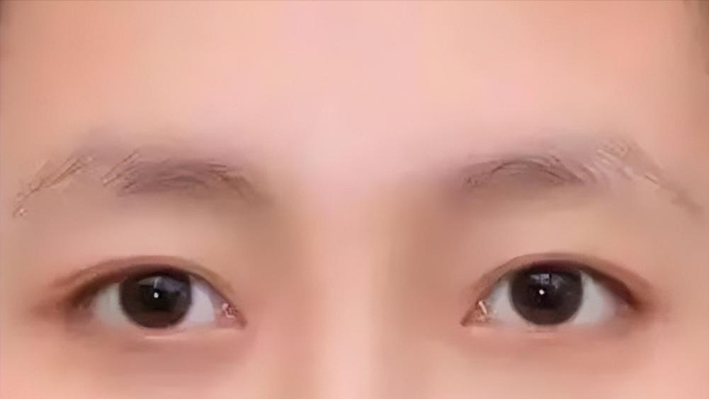 男性过了50岁眉毛变长意味着什么,中年人眉毛变长代表什么